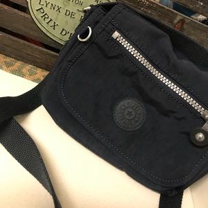 Kipling crossbody purse